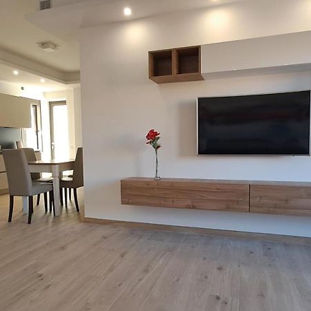 Mozart Haus Camere Quartu Sant'Elena Bagian luar foto